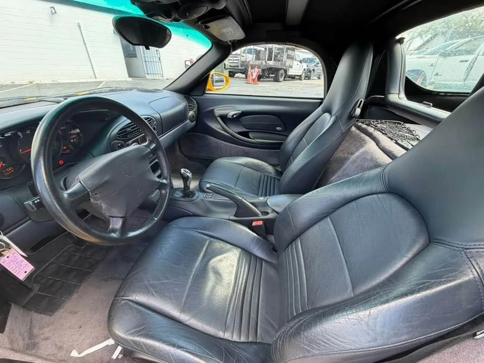 2000 Porsche 986 Boxster - Image 9 of 14