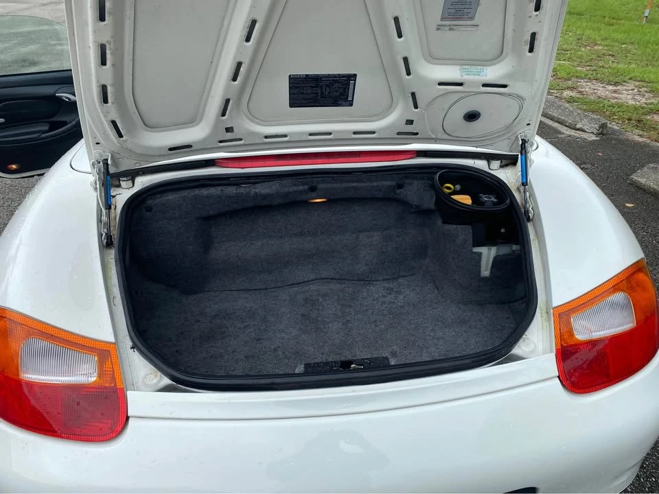 2000 Porsche 986 Boxster - Image 9 of 10