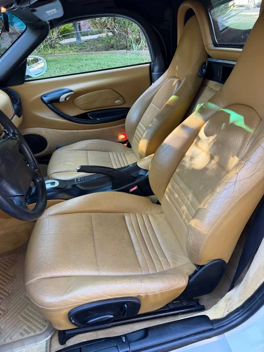 2000 Porsche 986 Boxster - Image 16 of 19