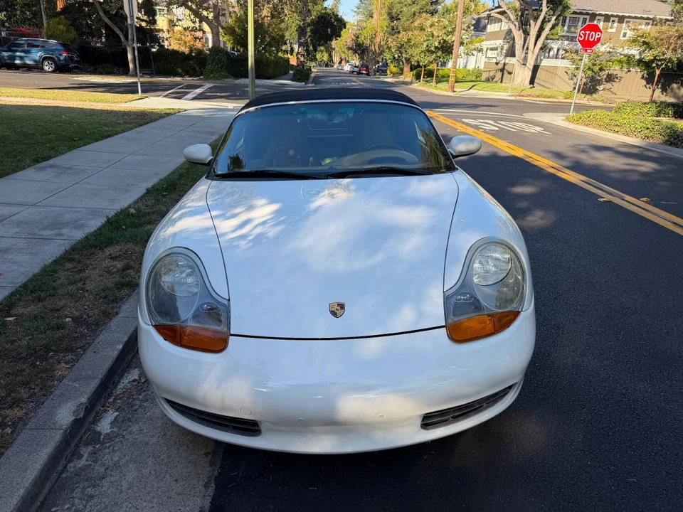 2000 Porsche 986 Boxster - Image 9 of 19