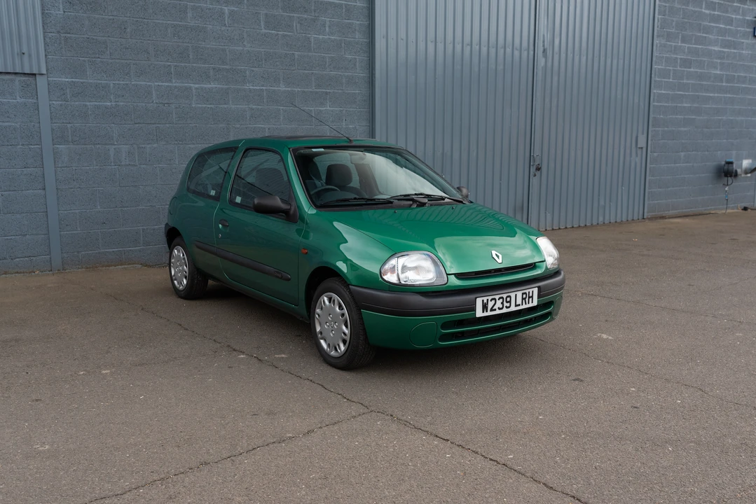 2000 Renault Clio 2nd Gen - Image 11 of 31