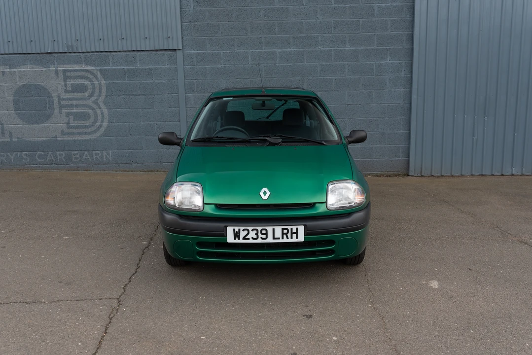 2000 Renault Clio 2nd Gen - Image 10 of 31