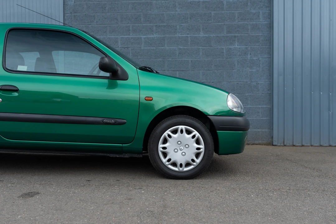 2000 Renault Clio 2nd Gen - Image 18 of 31