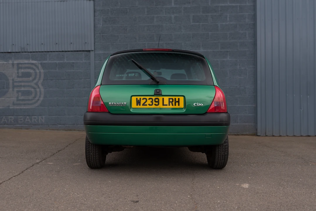 2000 Renault Clio 2nd Gen - Image 13 of 31