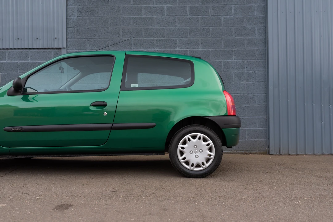 2000 Renault Clio 2nd Gen - Image 20 of 31