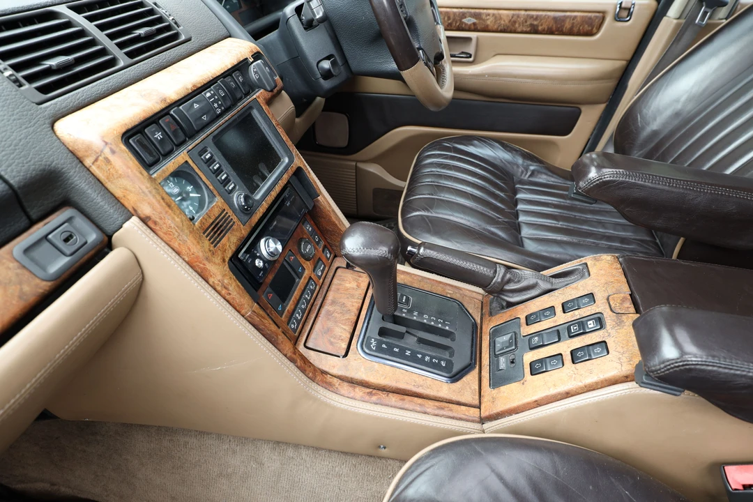 2000 Land Rover Range Rover P38A - Image 12 of 16