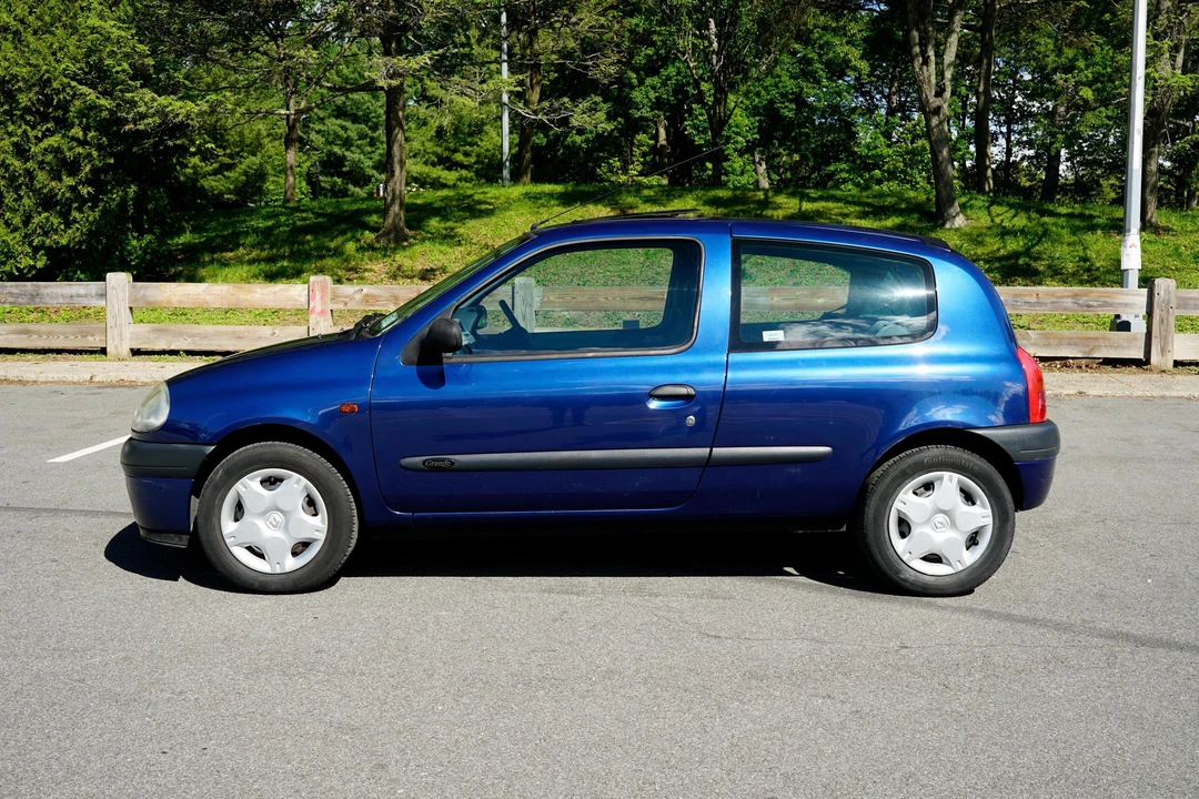 2000 Renault Clio 2nd Gen - Image 7 of 31
