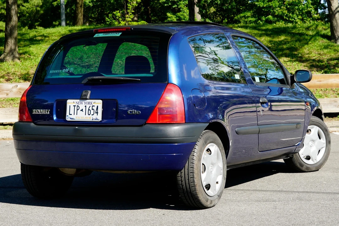 2000 Renault Clio 2nd Gen - Image 9 of 31