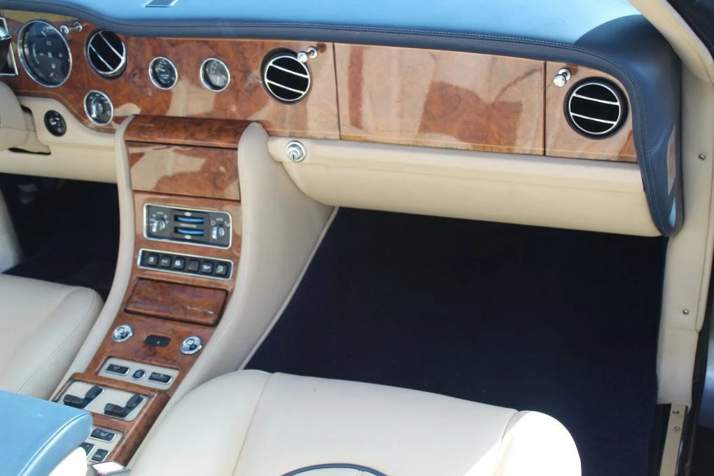 2000 Rolls-Royce Corniche Series V - Image 15 of 31
