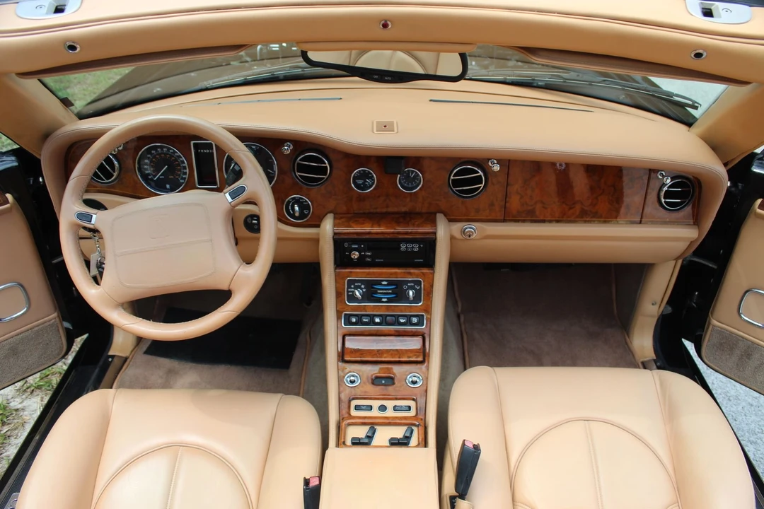 2000 Rolls-Royce Corniche Series V - Image 10 of 31