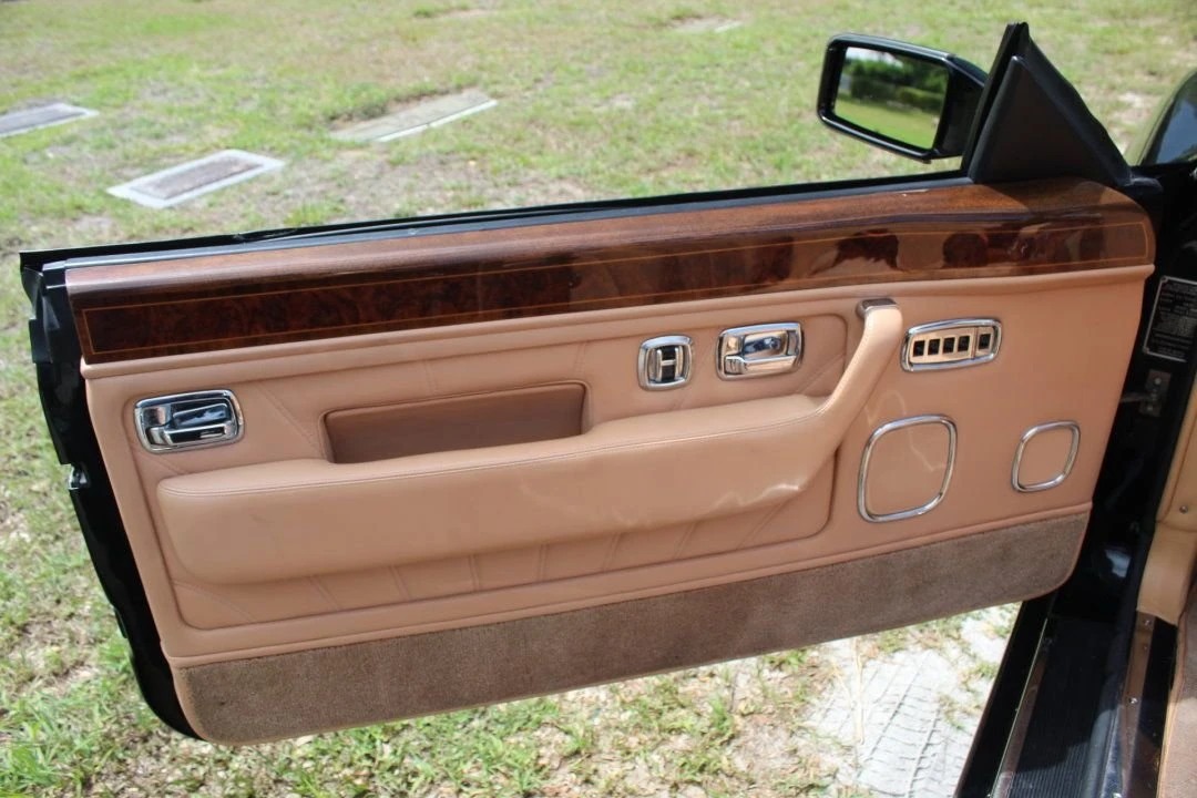 2000 Rolls-Royce Corniche Series V - Image 9 of 31