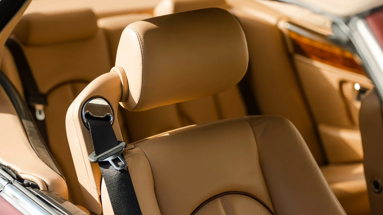 2000 Rolls-Royce Corniche Series V - Image 24 of 31
