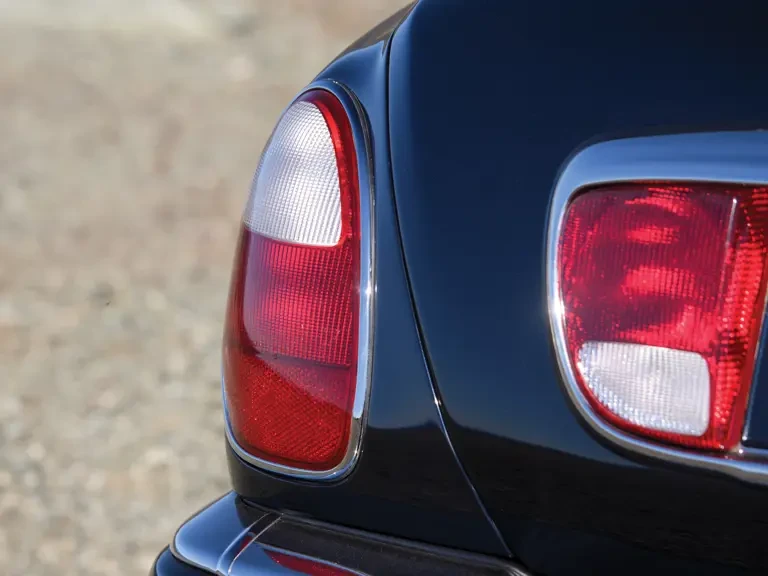 2000 Rolls-Royce Corniche Series V - Image 18 of 23