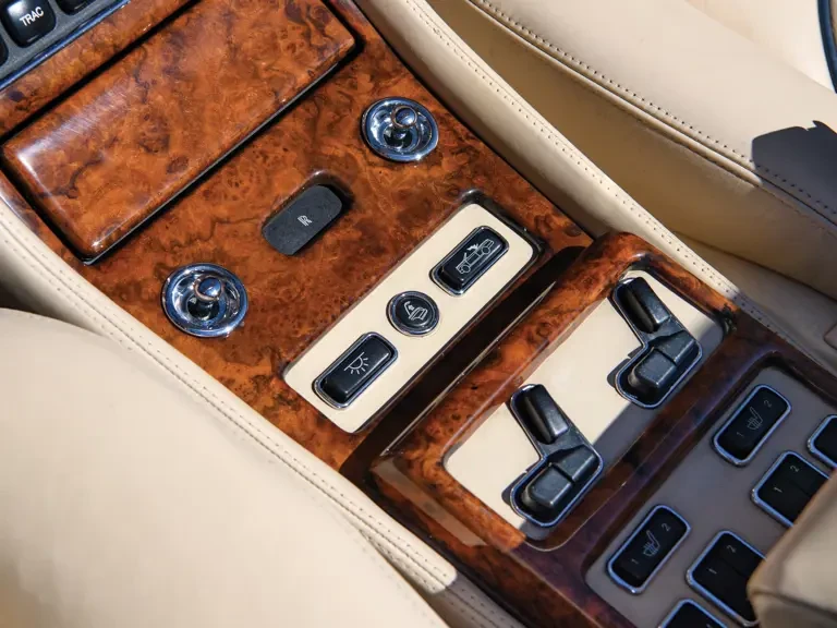 2000 Rolls-Royce Corniche Series V - Image 12 of 23
