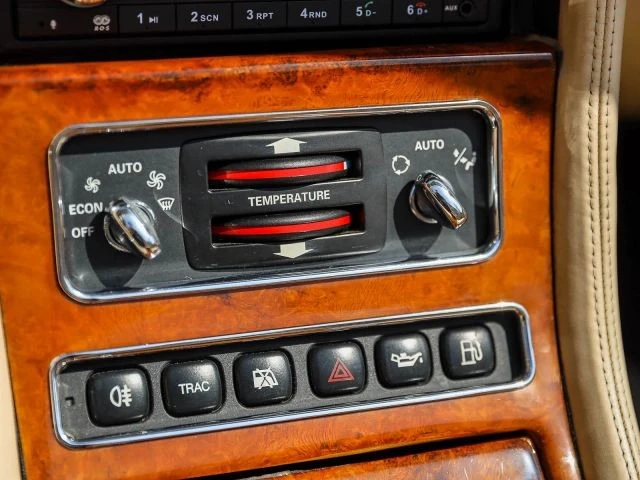2000 Rolls-Royce Corniche Series V - Image 29 of 31