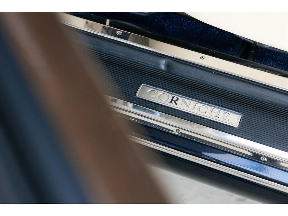 2000 Rolls-Royce Corniche Series V - Image 9 of 31