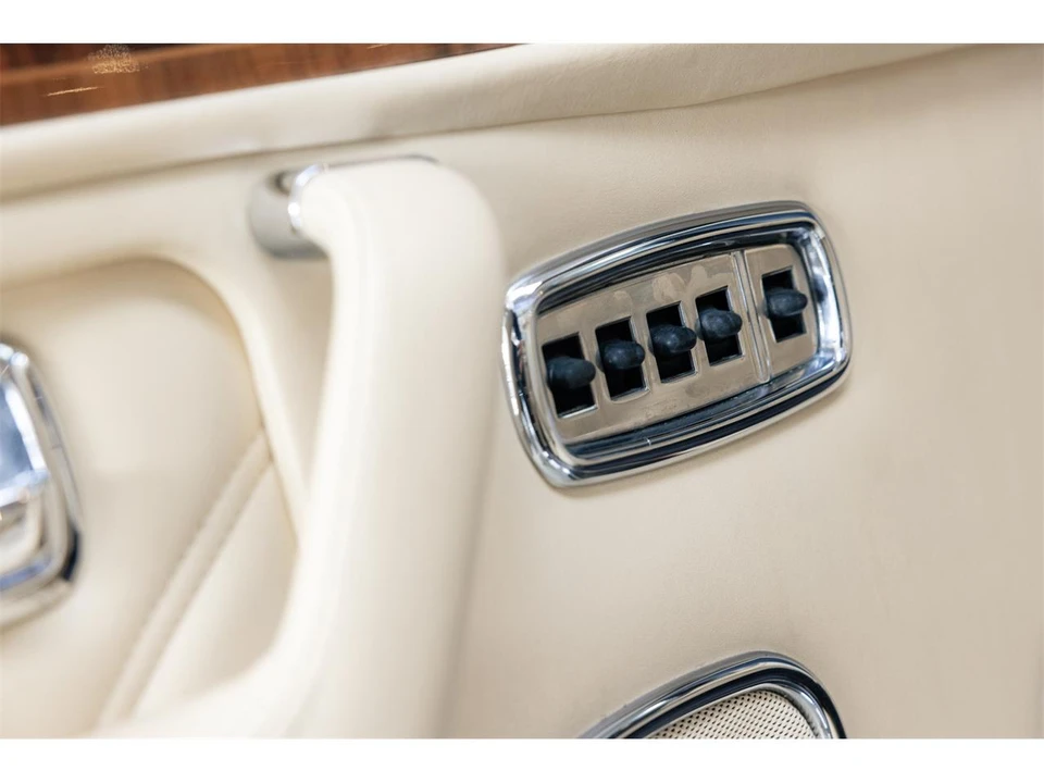 2000 Rolls-Royce Corniche Series V - Image 10 of 31