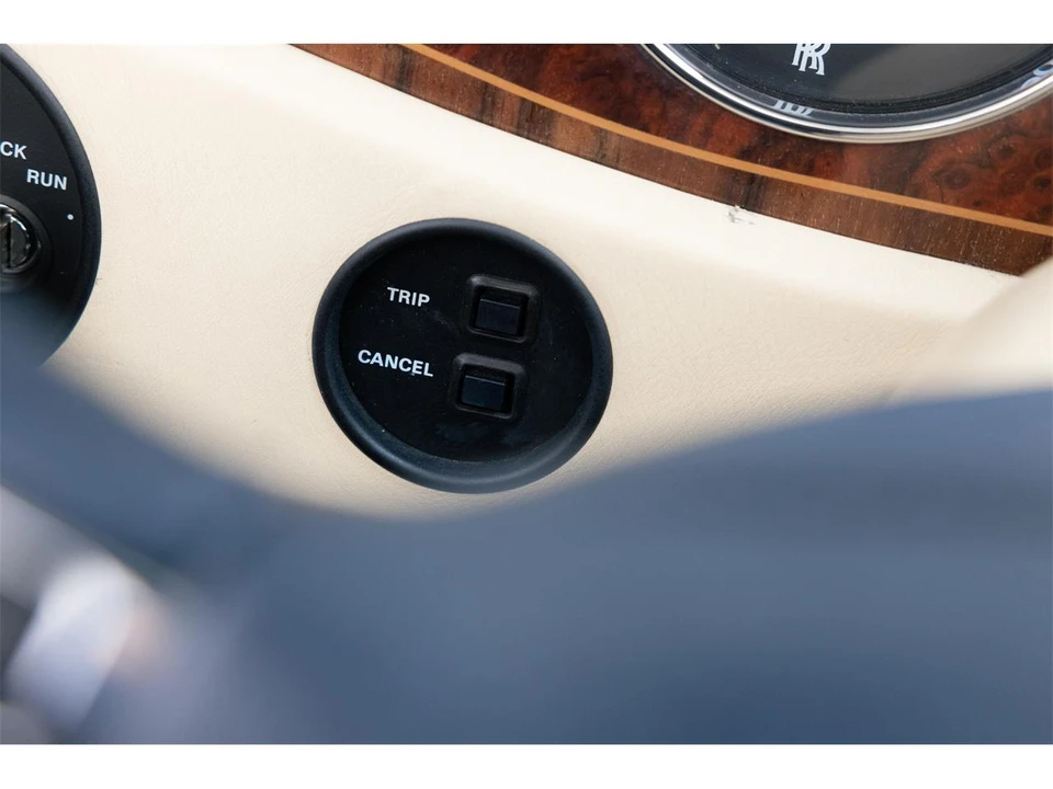 2000 Rolls-Royce Corniche Series V - Image 17 of 31