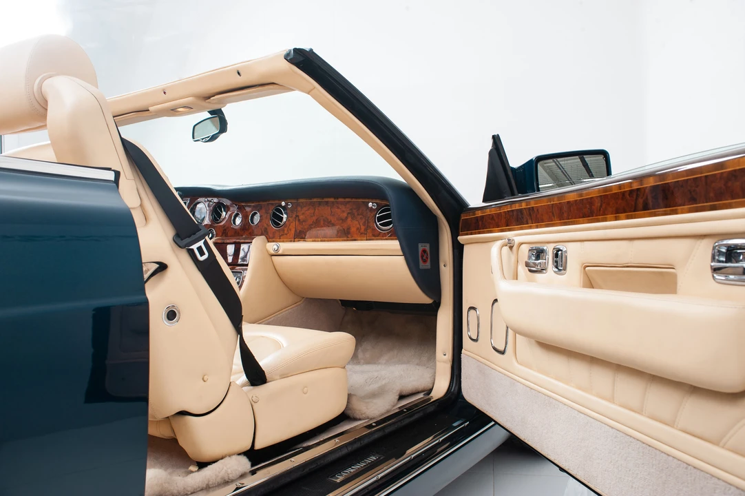 2000 Rolls-Royce Corniche Series V - Image 17 of 31