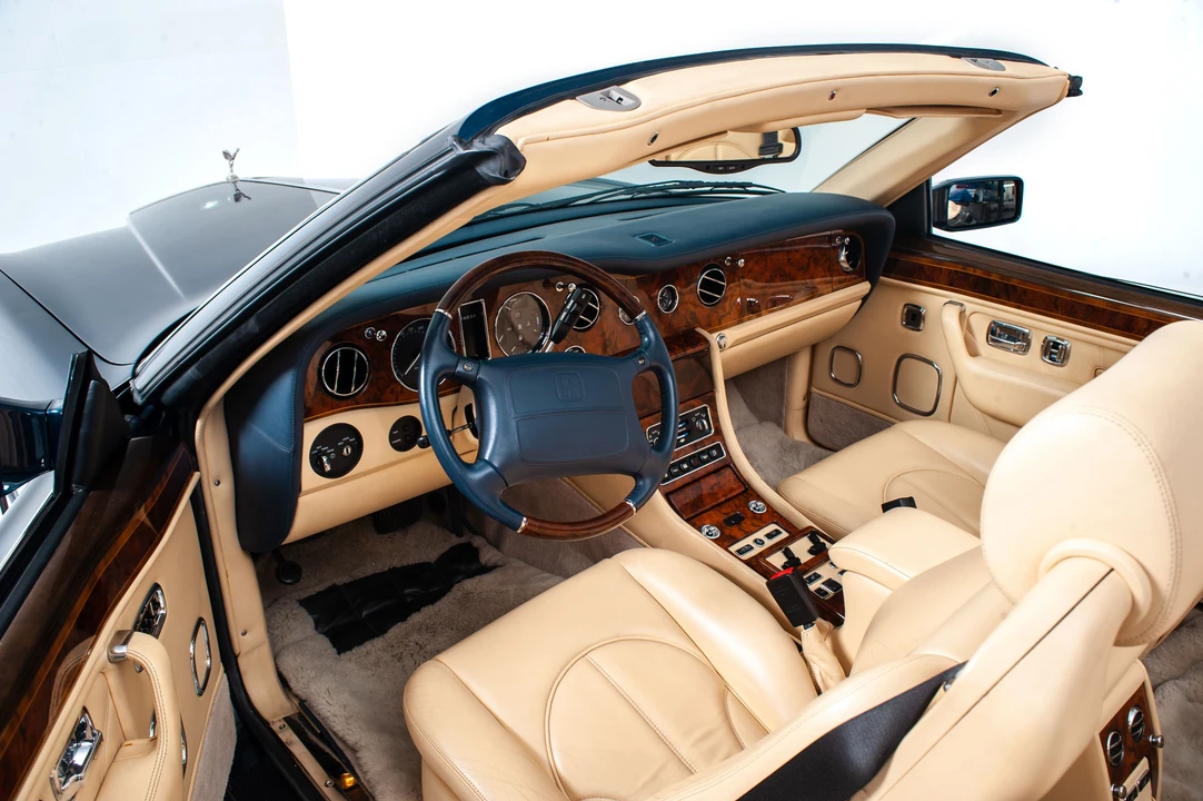 2000 Rolls-Royce Corniche Series V - Image 20 of 31