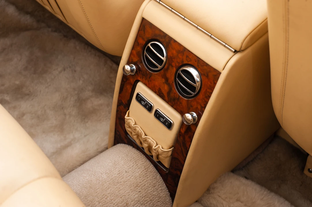 2000 Rolls-Royce Corniche Series V - Image 16 of 31