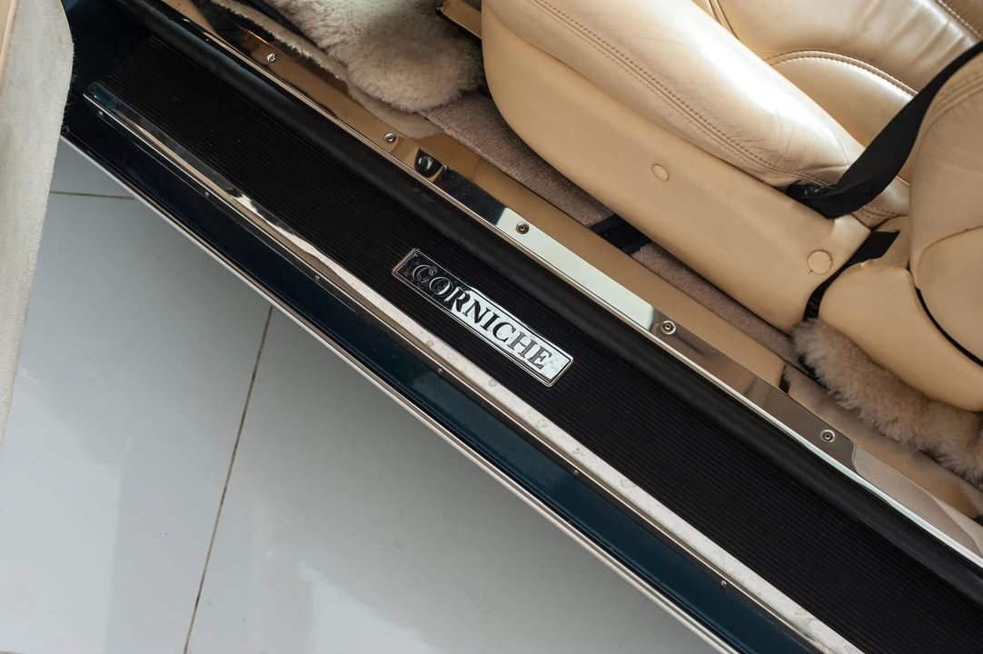 2000 Rolls-Royce Corniche Series V - Image 9 of 31