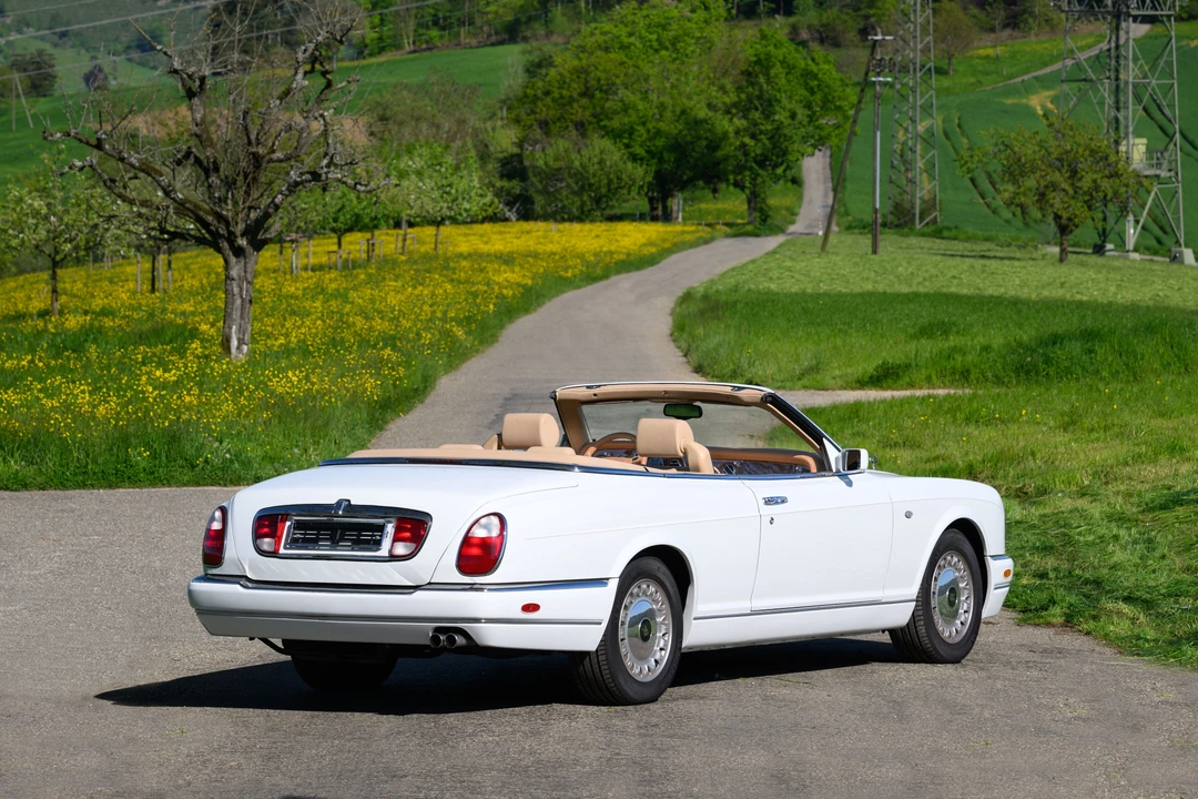 2000 Rolls-Royce Corniche Series V - Image 8 of 31