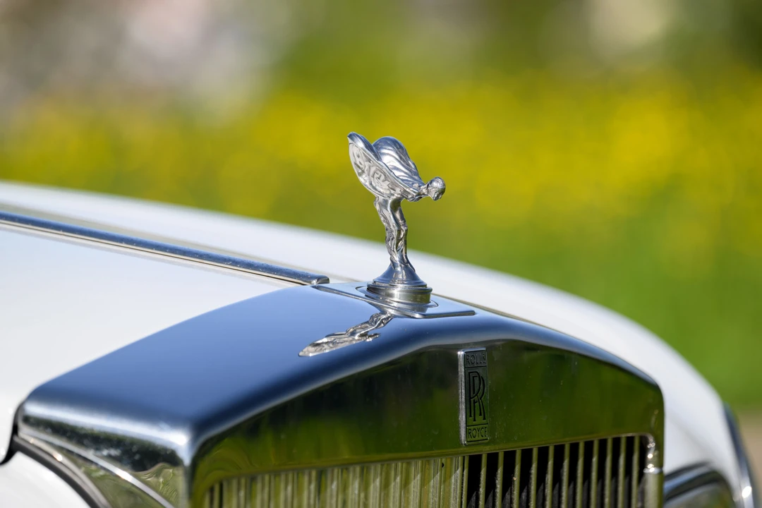 2000 Rolls-Royce Corniche Series V - Image 2 of 31