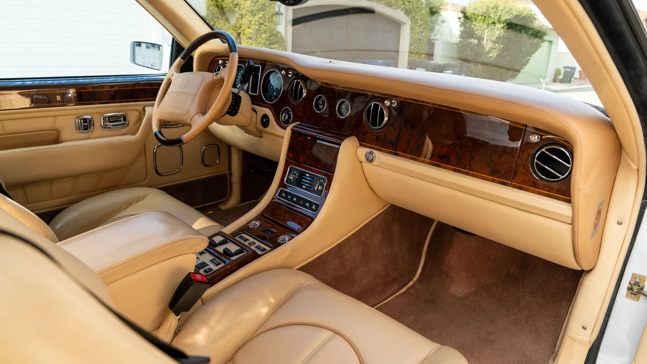 2000 Rolls-Royce Corniche Series V - Image 9 of 31