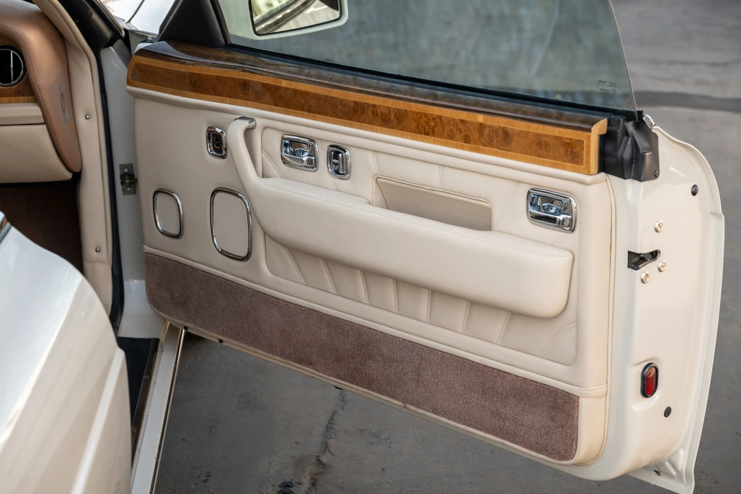 2000 Rolls-Royce Corniche Series V - Image 23 of 31