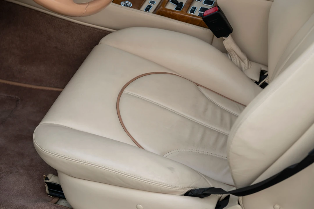2000 Rolls-Royce Corniche Series V - Image 26 of 31