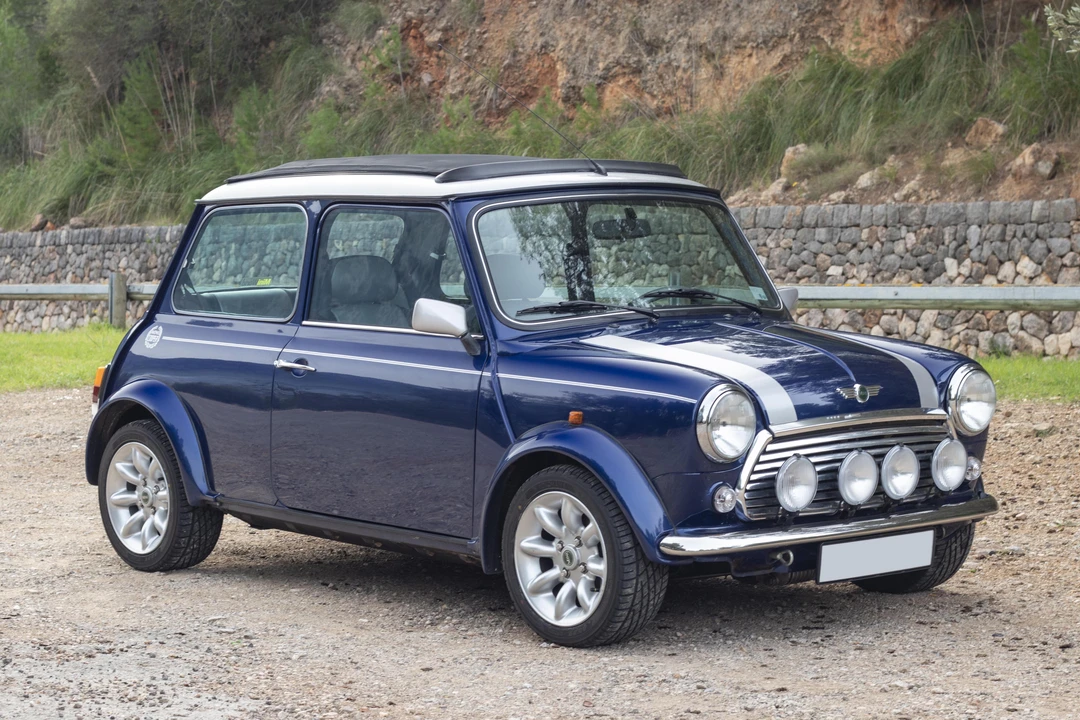 2000 Mini Mini Mark VII - Image 2 of 31