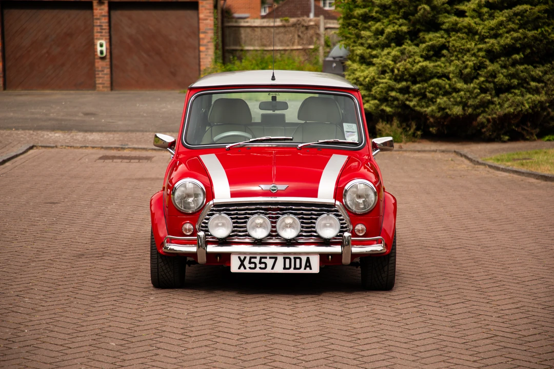 2000 Mini Mini Mark VII - Image 2 of 31