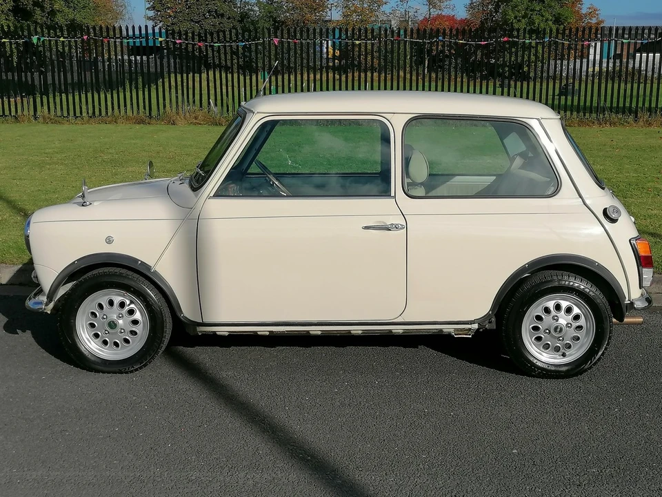 2000 Mini Mini Mark VII - Image 5 of 30