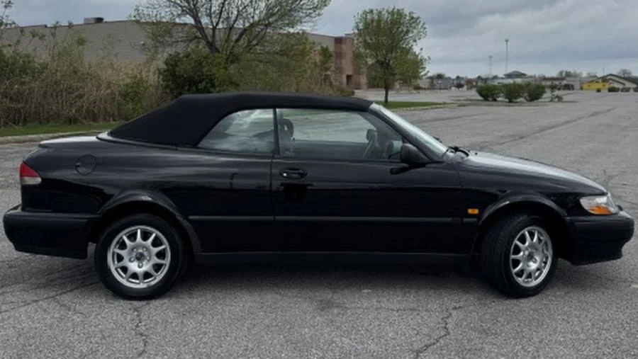 2000 Saab 9-3 1st Gen - Image 2 of 17