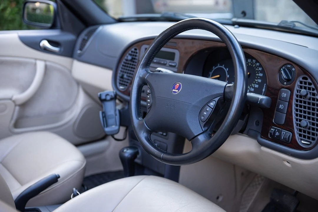 2000 Saab 9-3 1st Gen - Image 4 of 30