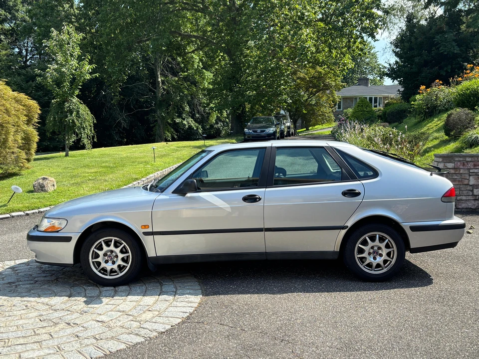 2000 Saab 9-3 1st Gen - Image 9 of 31