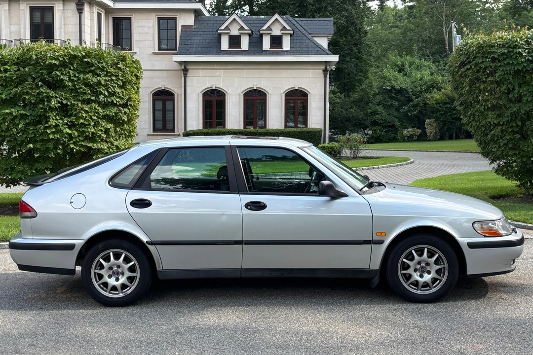 2000 Saab 9-3 1st Gen - Image 3 of 31