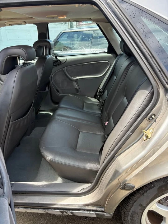 2000 Saab 9-3 1st Gen - Image 7 of 12