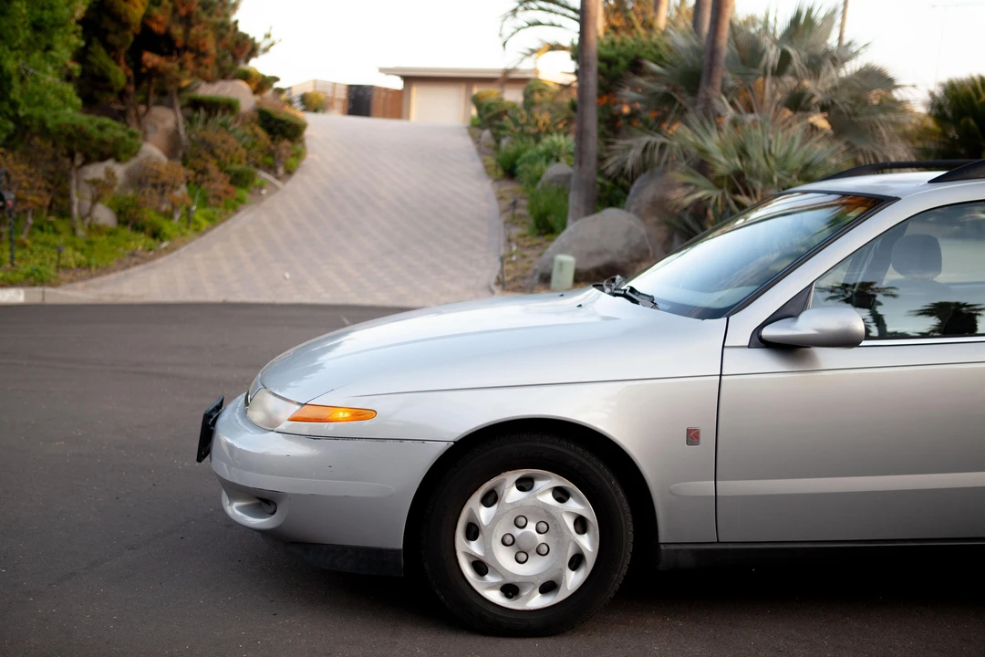 2000 Saturn - Image 16 of 31