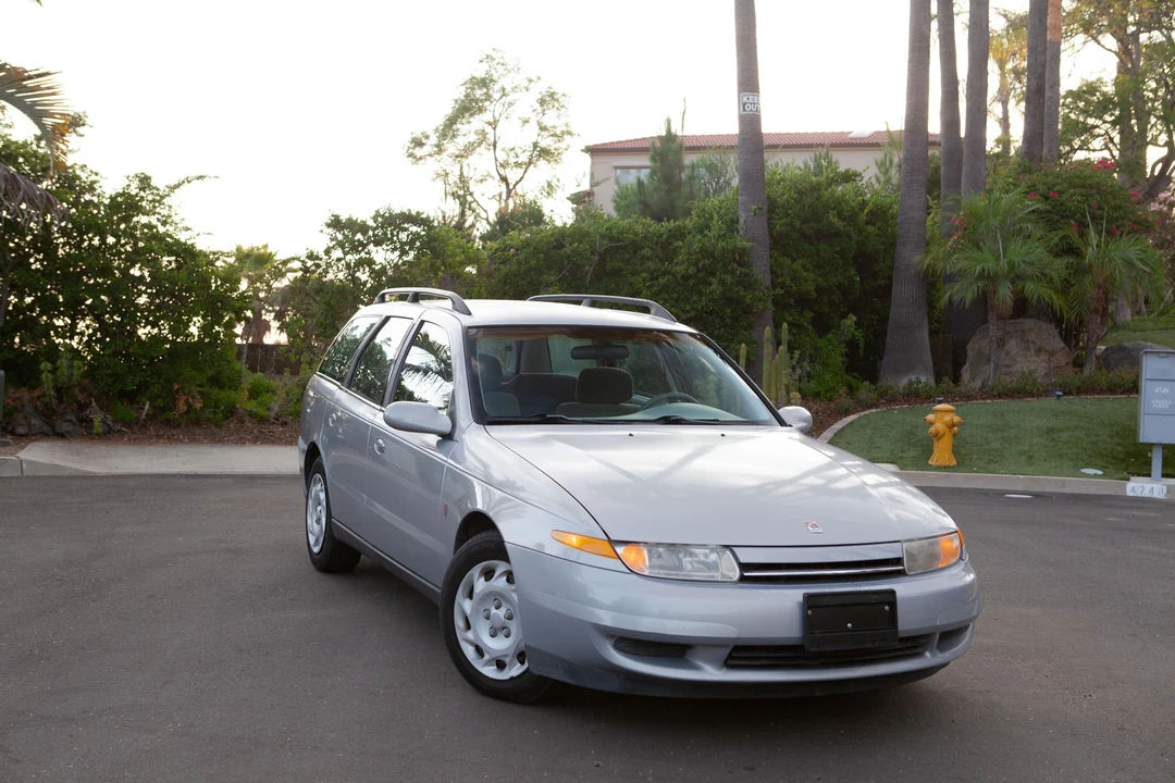 2000 Saturn - Image 12 of 31