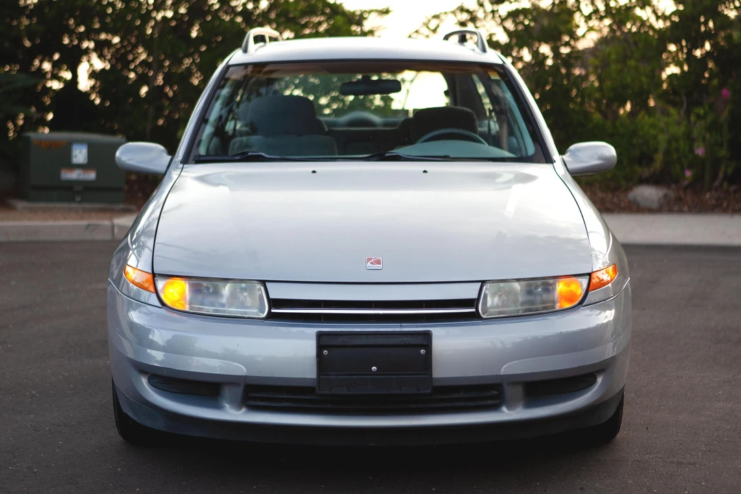 2000 Saturn - Image 2 of 31