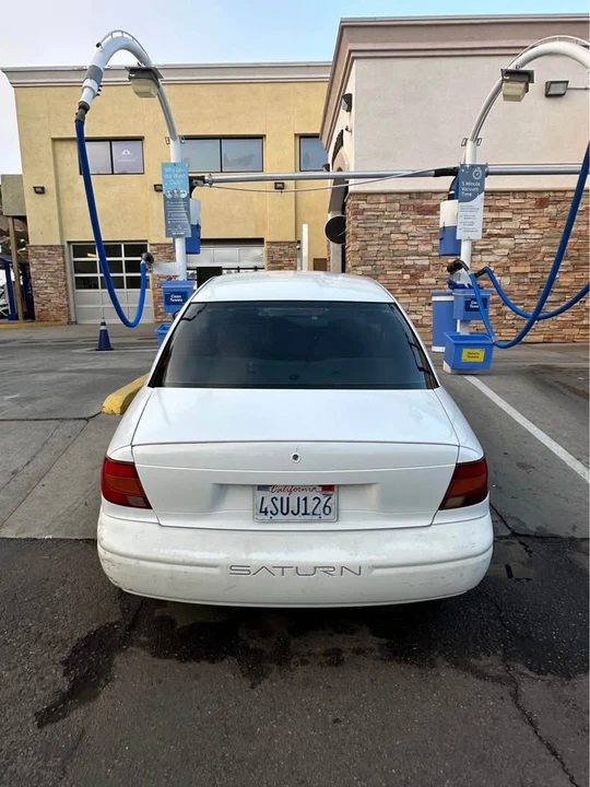 2000 Saturn - Image 3 of 5