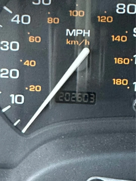 2000 Saturn - Image 5 of 5