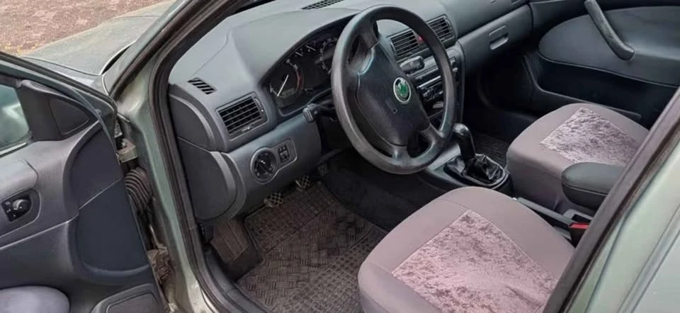 2000 Skoda - Image 4 of 6