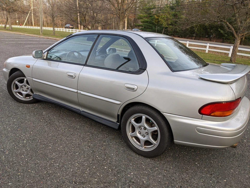 2000 Subaru Impreza 1st Gen - Image 12 of 31