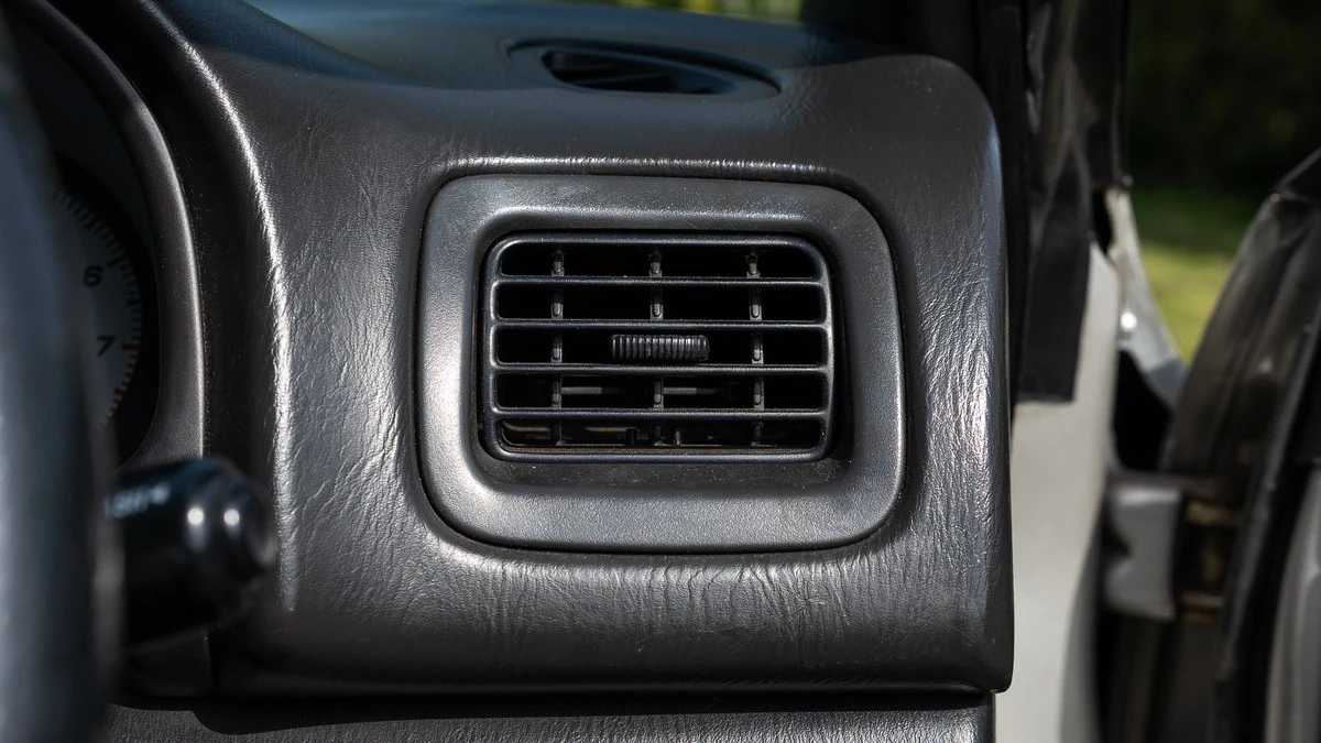 2000 Subaru Impreza WRX 1st Gen - Image 25 of 30