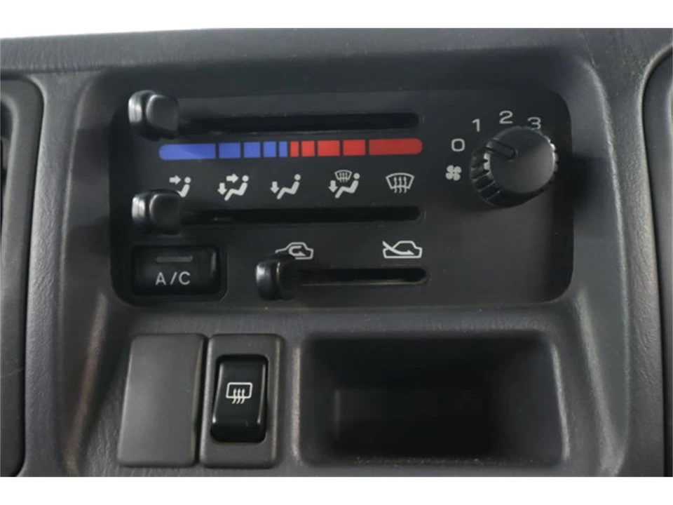 2000 Subaru Sambar 6th Gen - Image 12 of 31