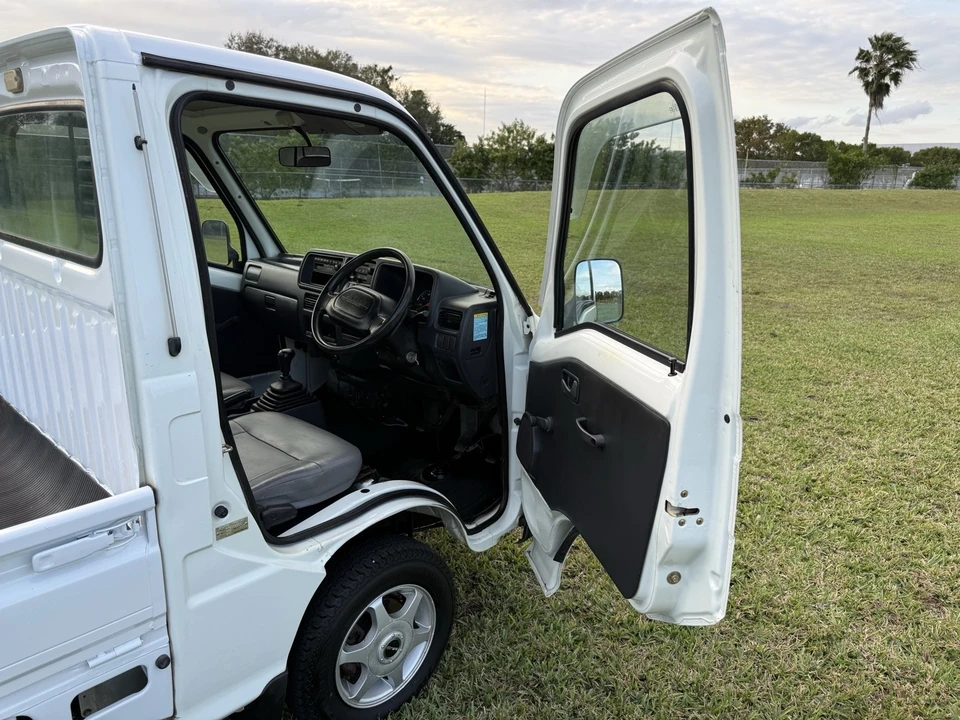 2000 Subaru Sambar 6th Gen - Image 14 of 21