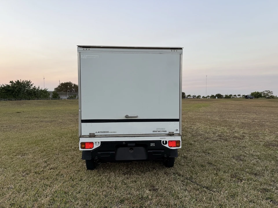 2000 Subaru Sambar 6th Gen - Image 7 of 21